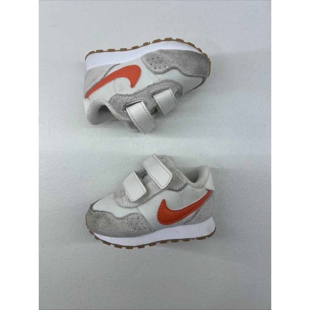 Nike MD Valiant Sneakers Toddler‎ Size 2C White Orange CN8560-103